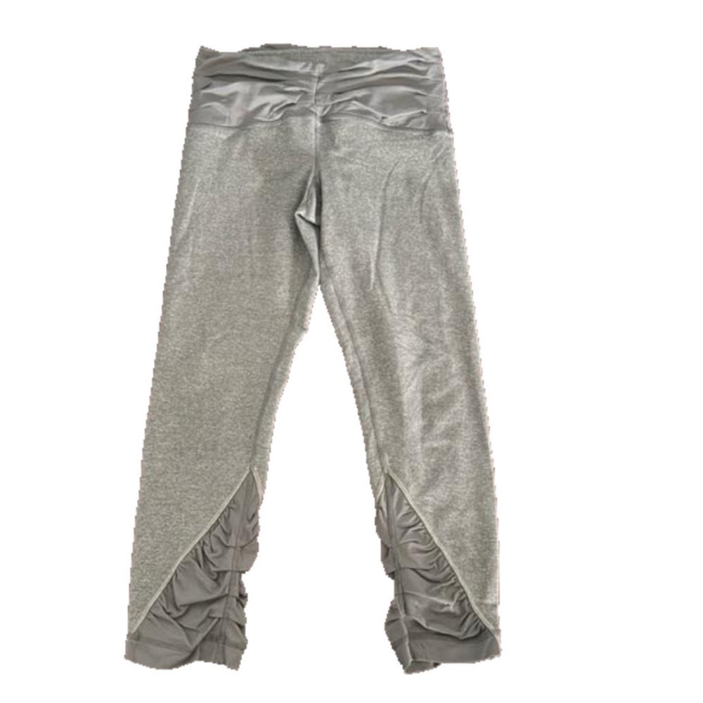 Lululemon Cropped Leggings Size 4 Gray